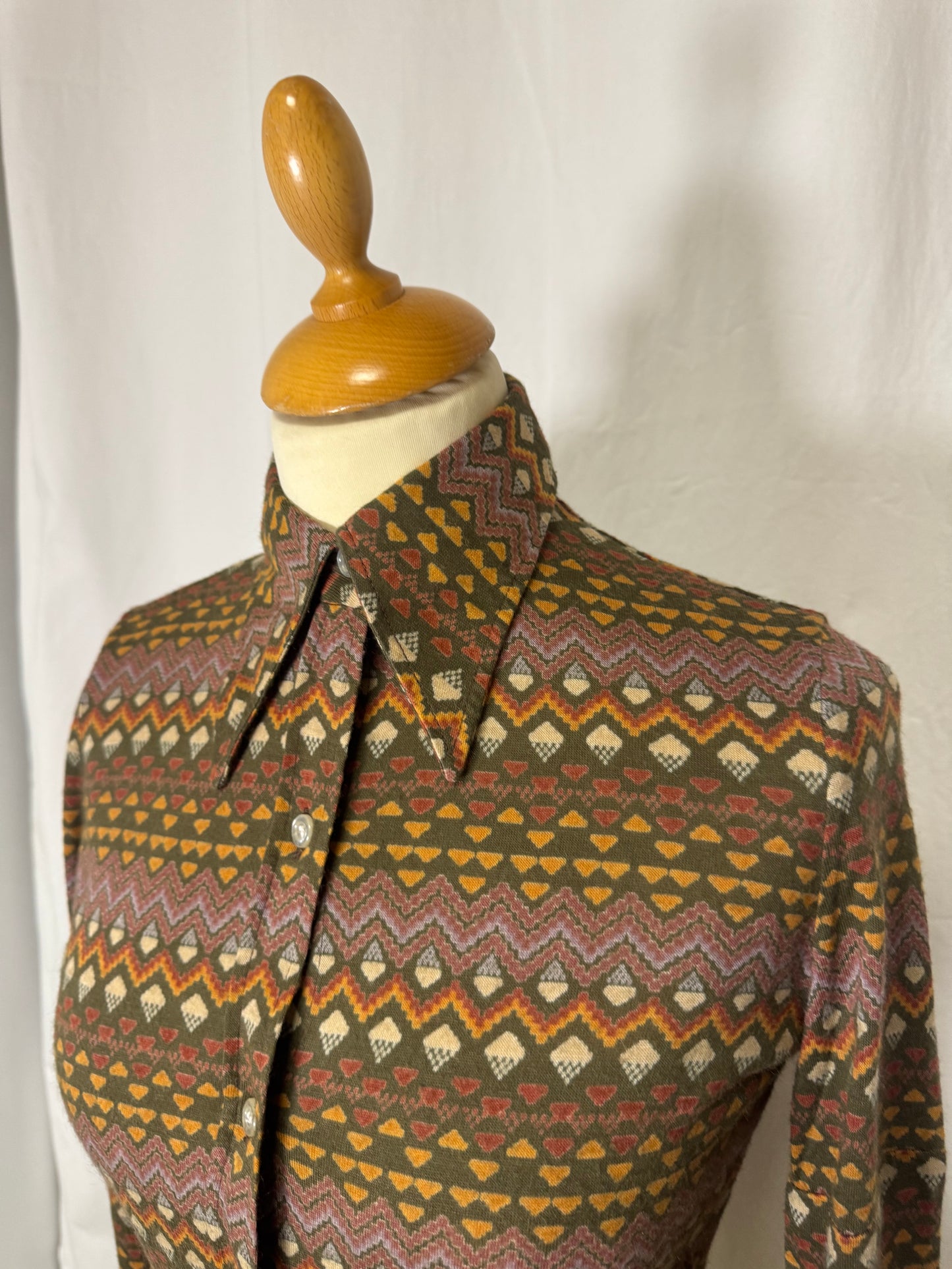Chemise à motifs 70s