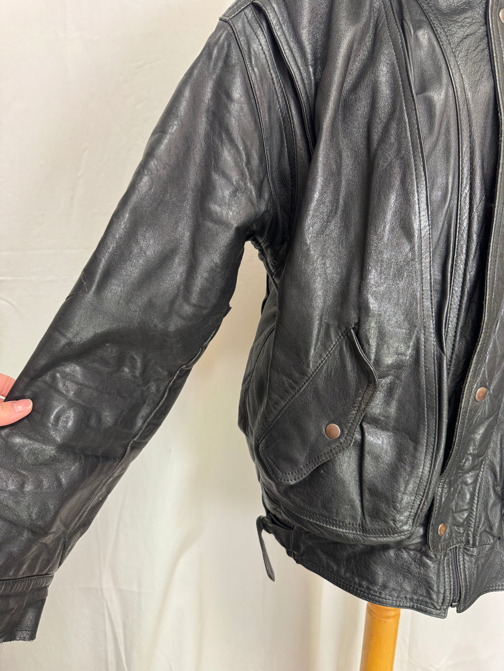 Veste en cuir noir