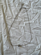 Collier en métal argenté