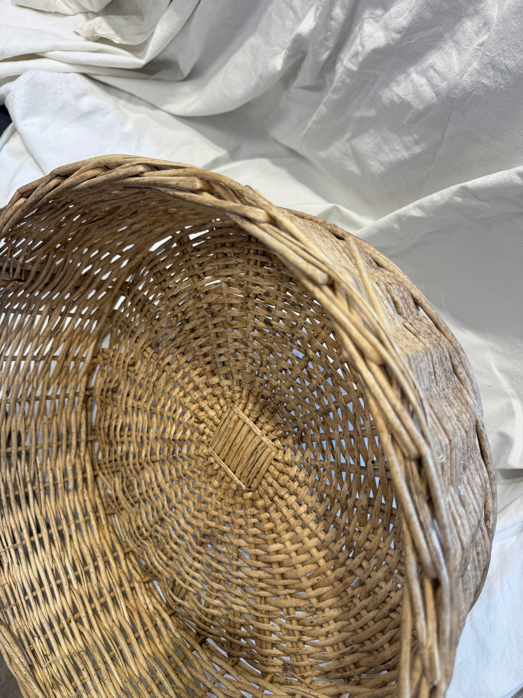 Panier en osier beige