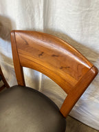 Chaises scandinaves en teck massif 1970