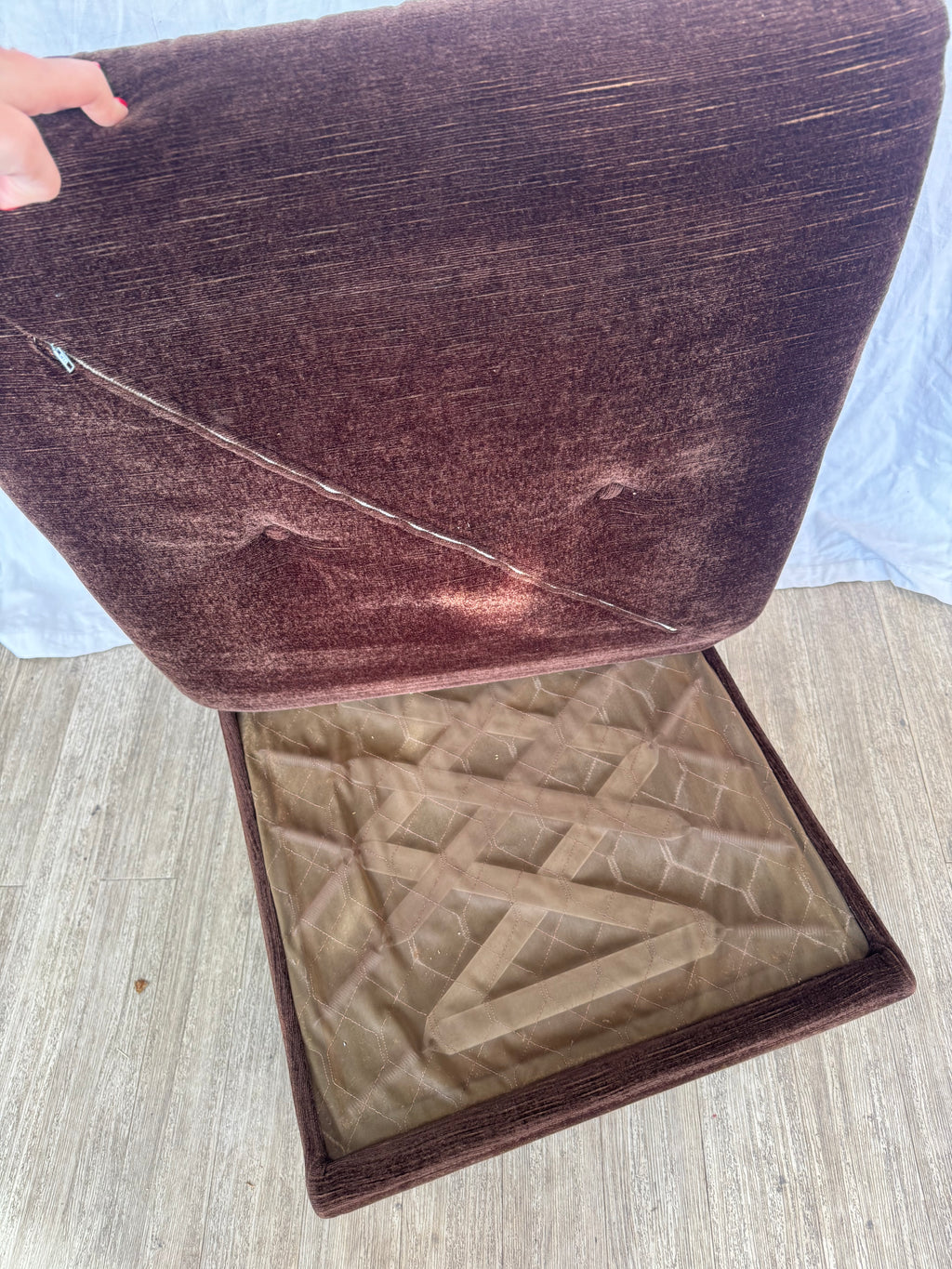 Pouf en velours