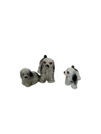 Chiens en céramique