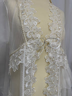 Veste longue en dentelle