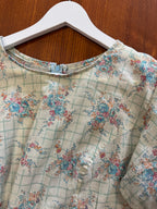 Blouse courte à fleurs