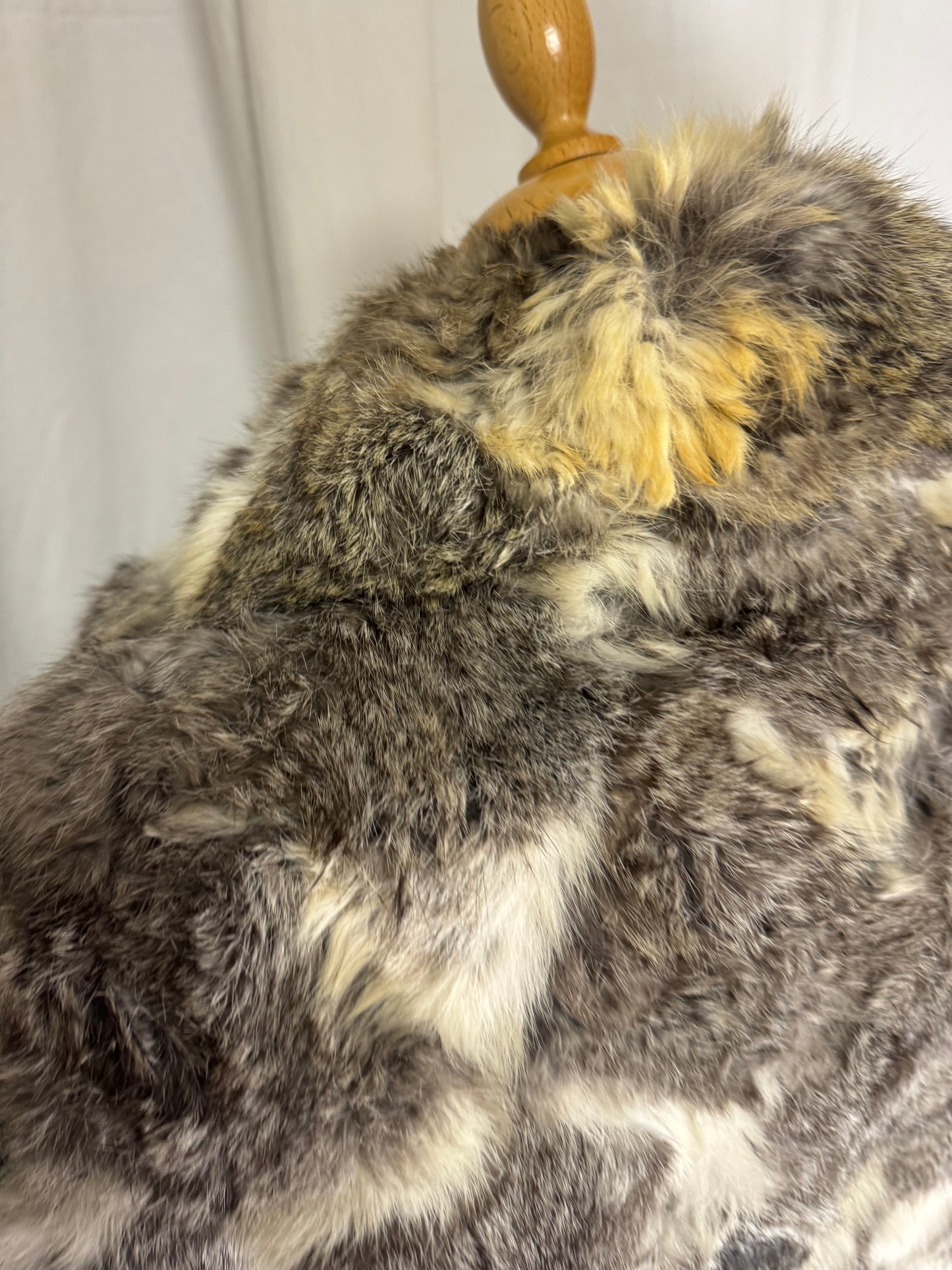 Manteau court en fourrure de lapin