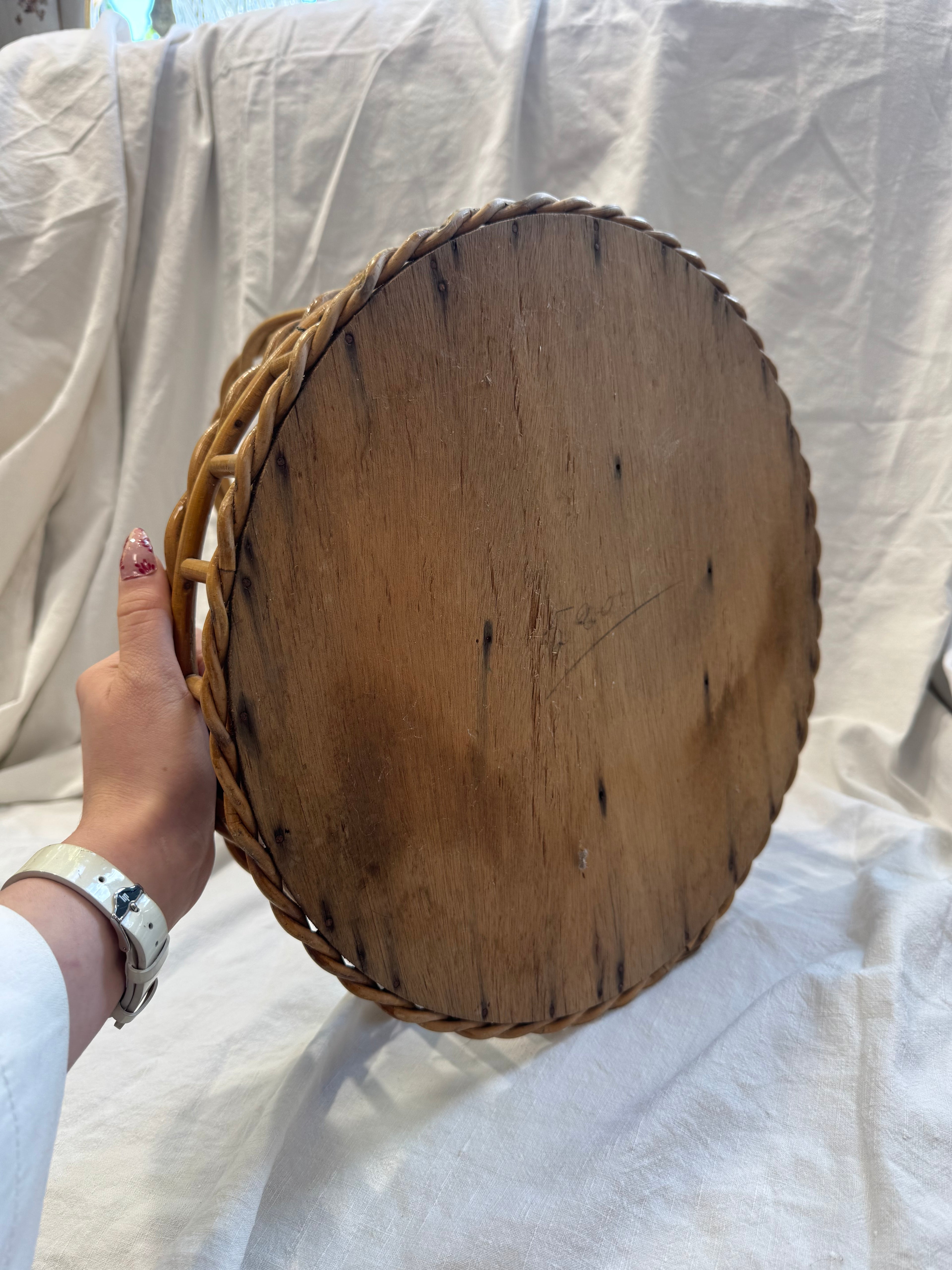Panier en osier rond