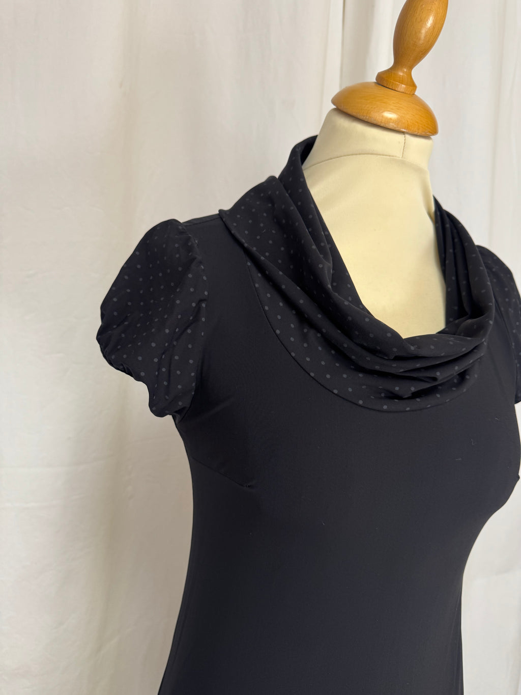 Robe noire Y2K
