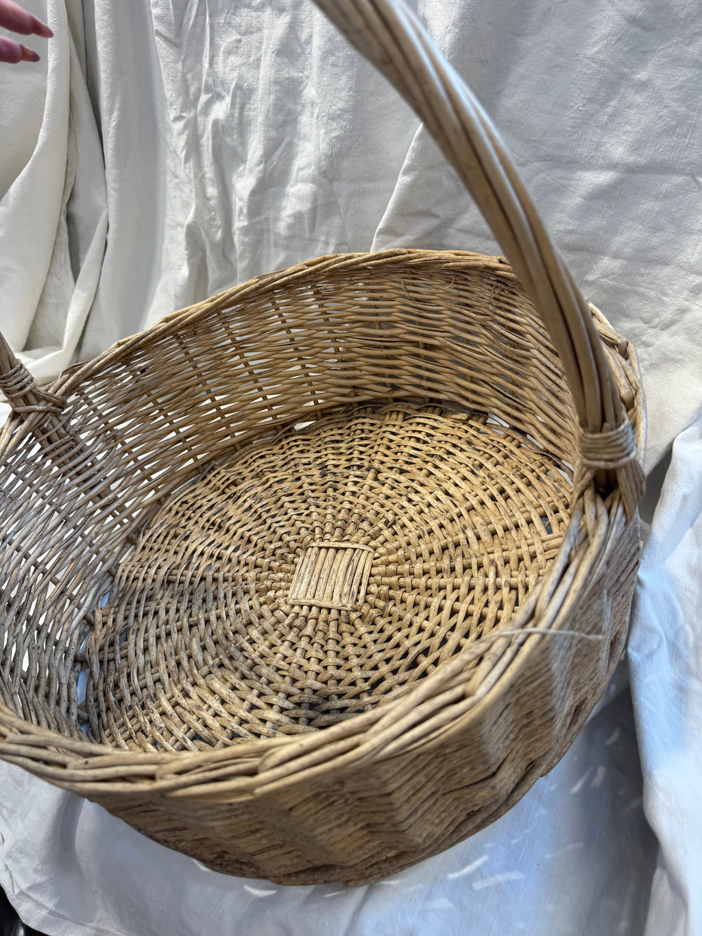 Panier en osier beige