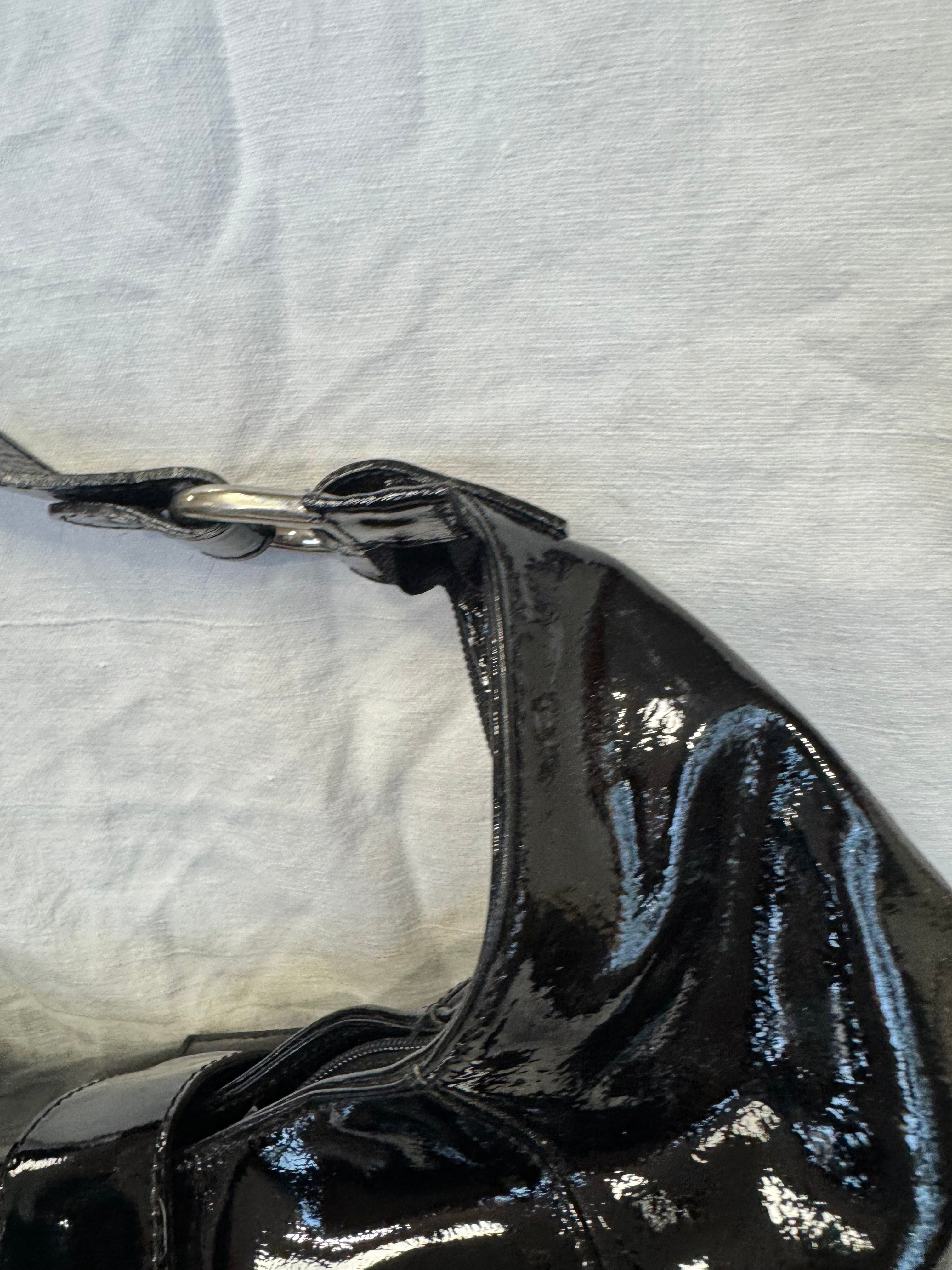 Sac à main en cuir vernis Y2K