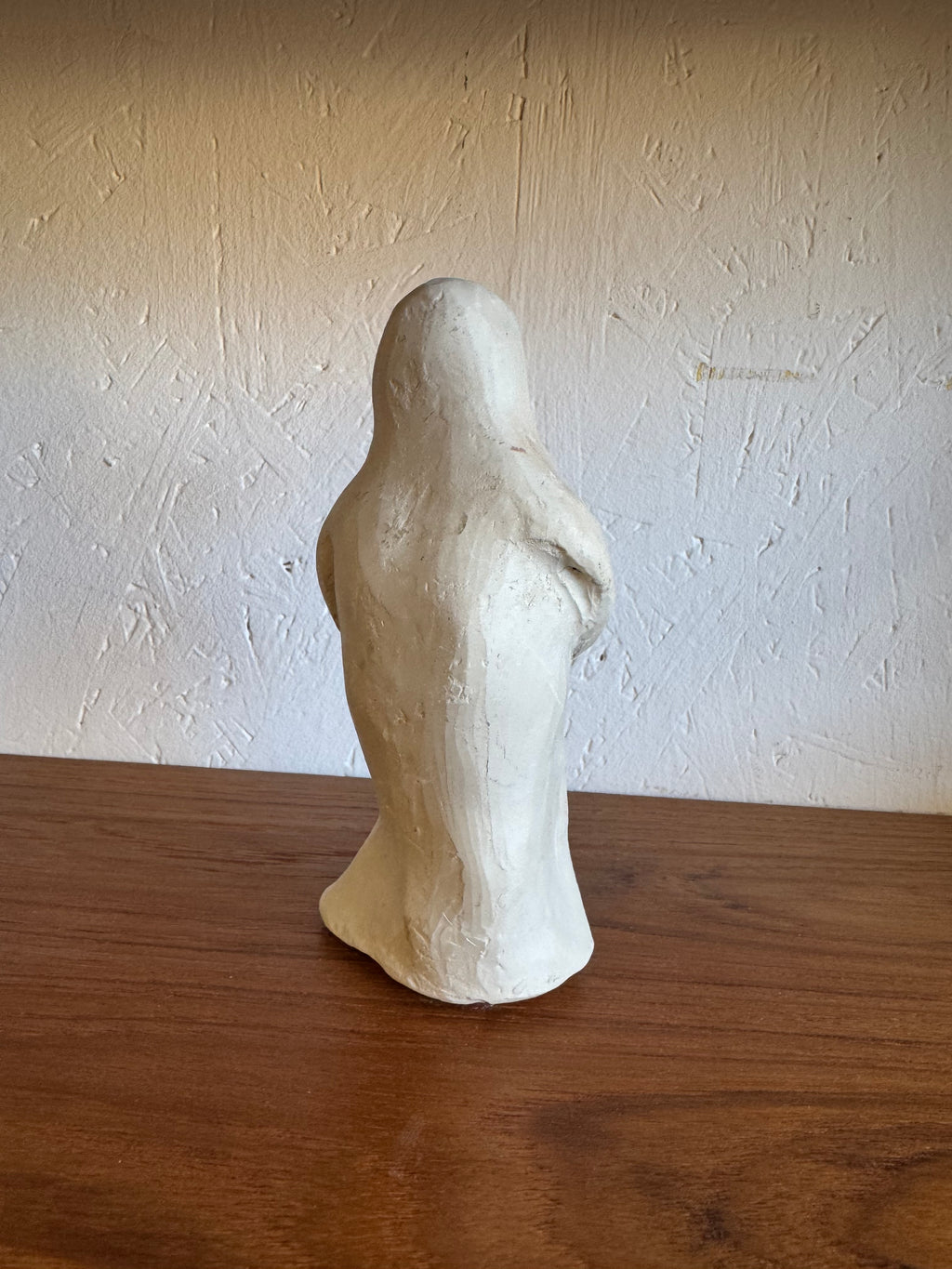 Vierge à l’enfant en plâtre