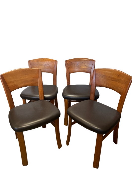 Chaises scandinaves en teck massif 1970