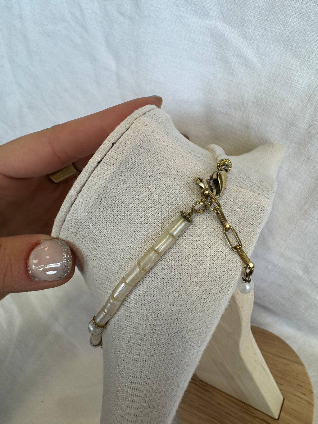 Collier fleurs pendantes