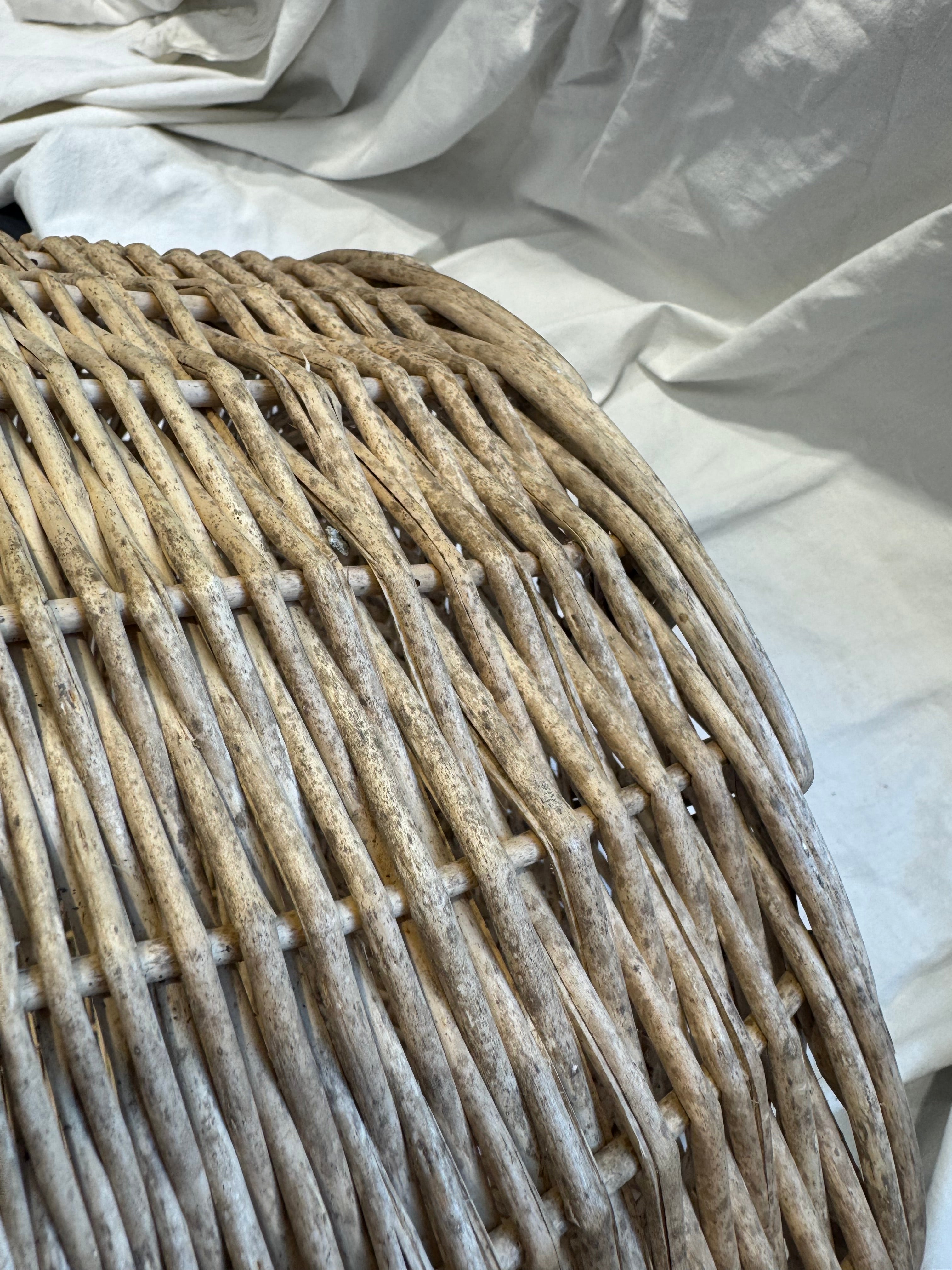 Panier en osier beige