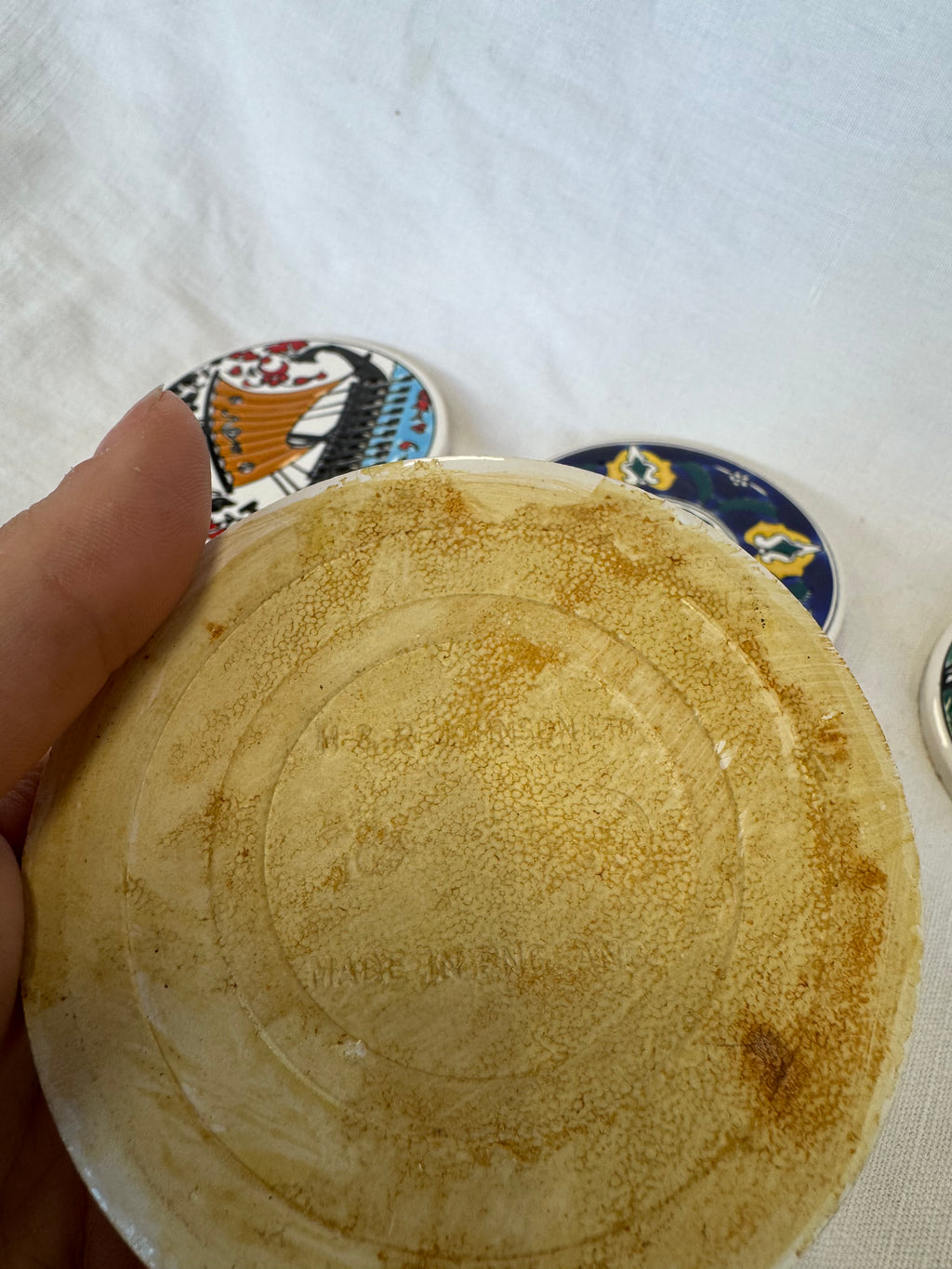 Dessous de verres en céramique