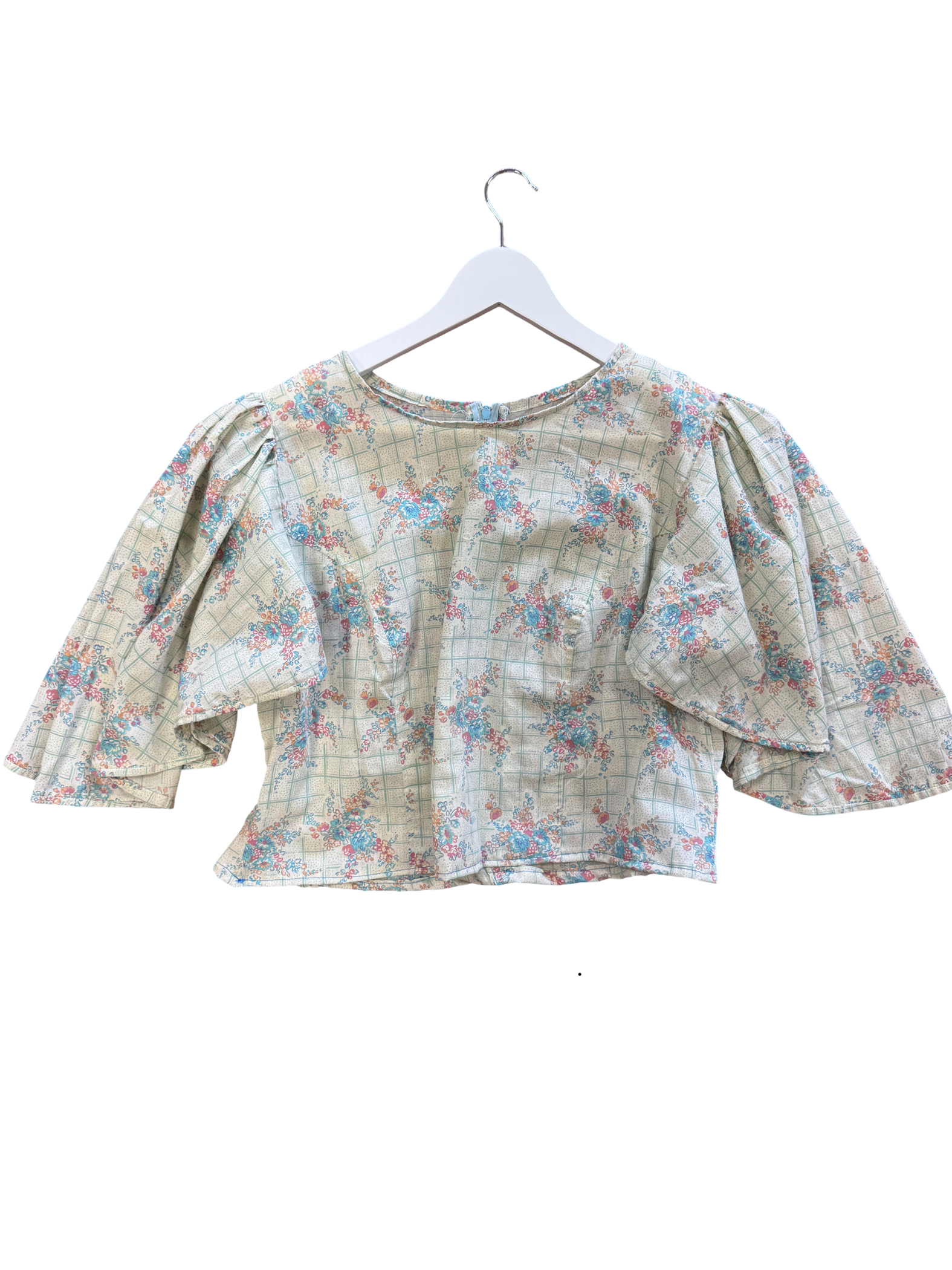 Blouse courte à fleurs