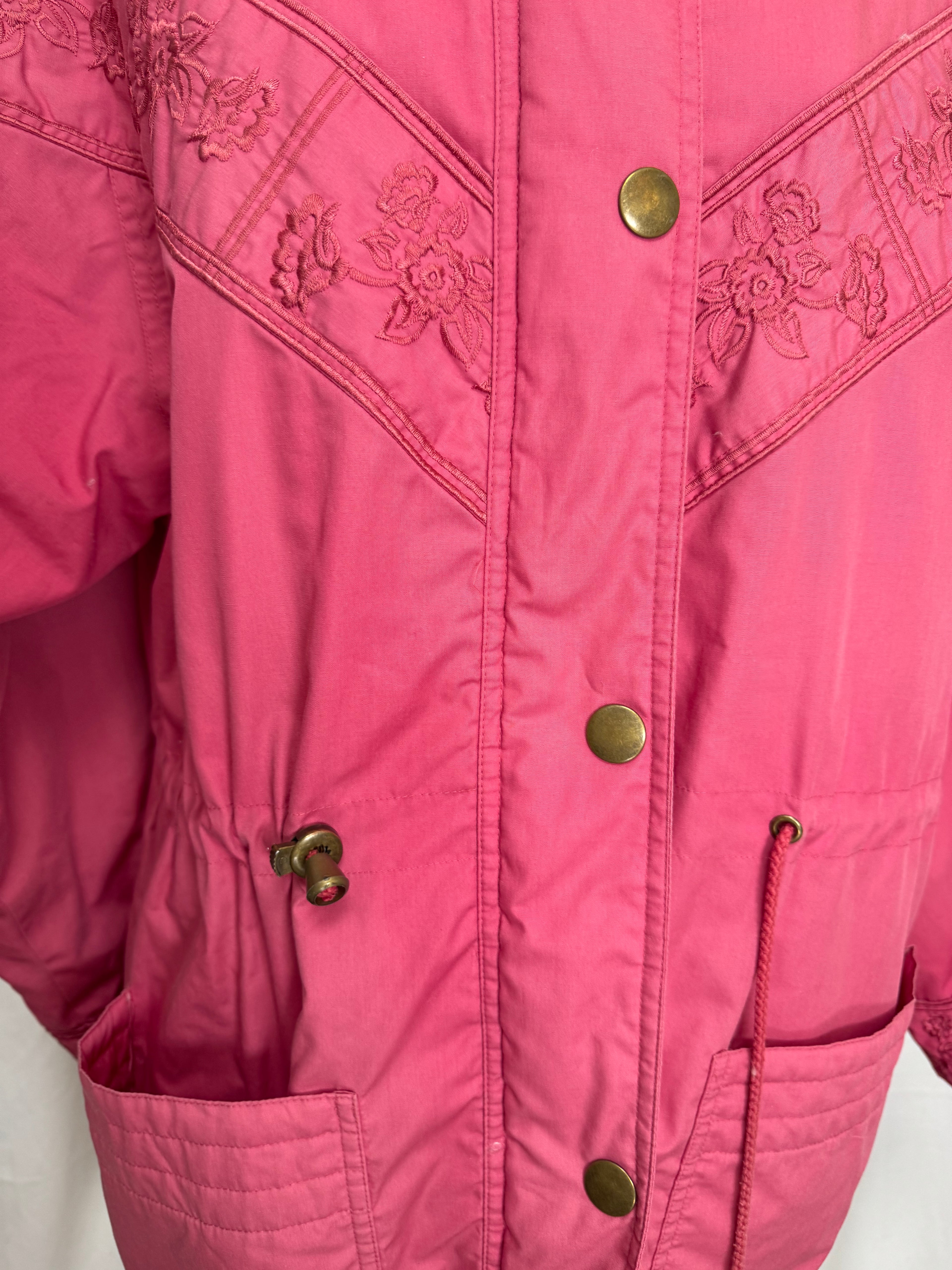 Veste brodée rose