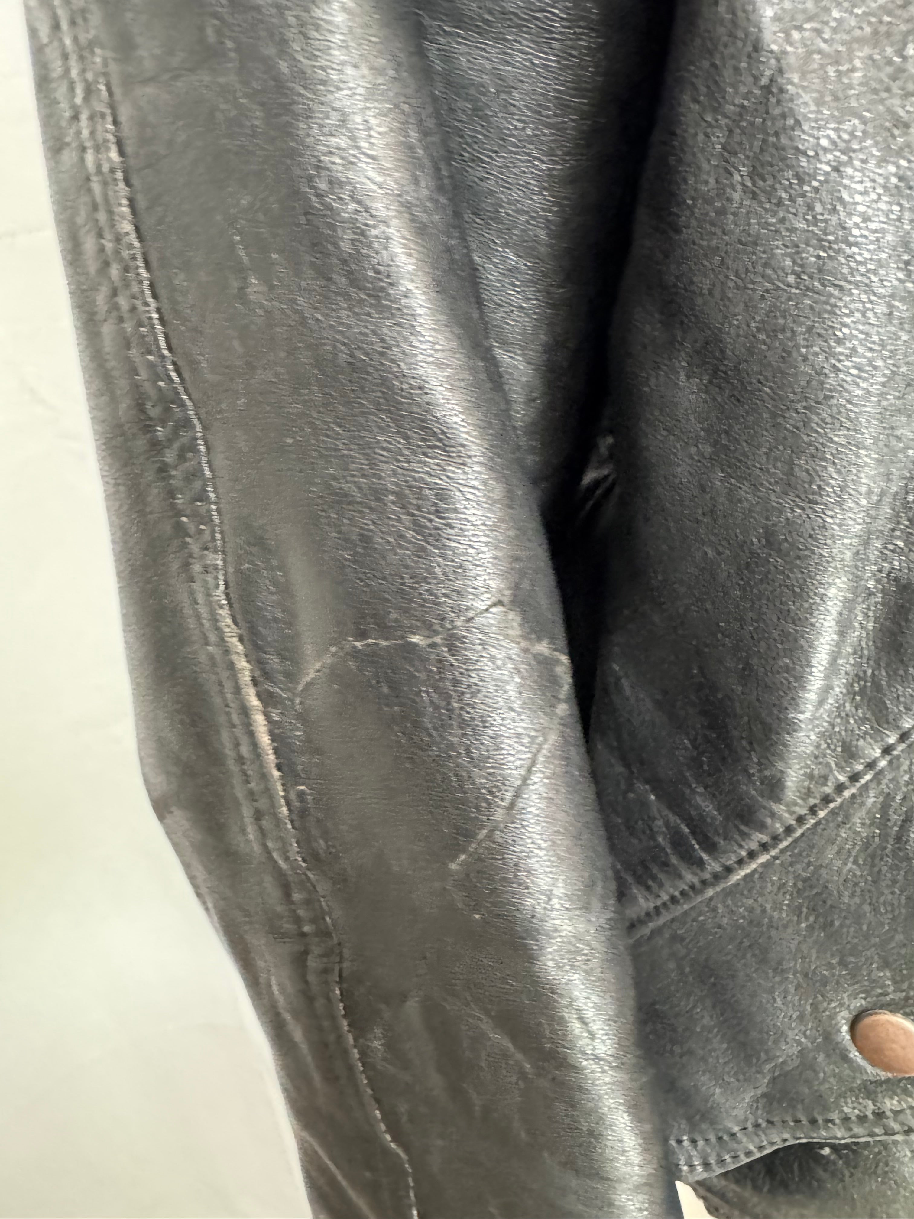 Veste en cuir noir