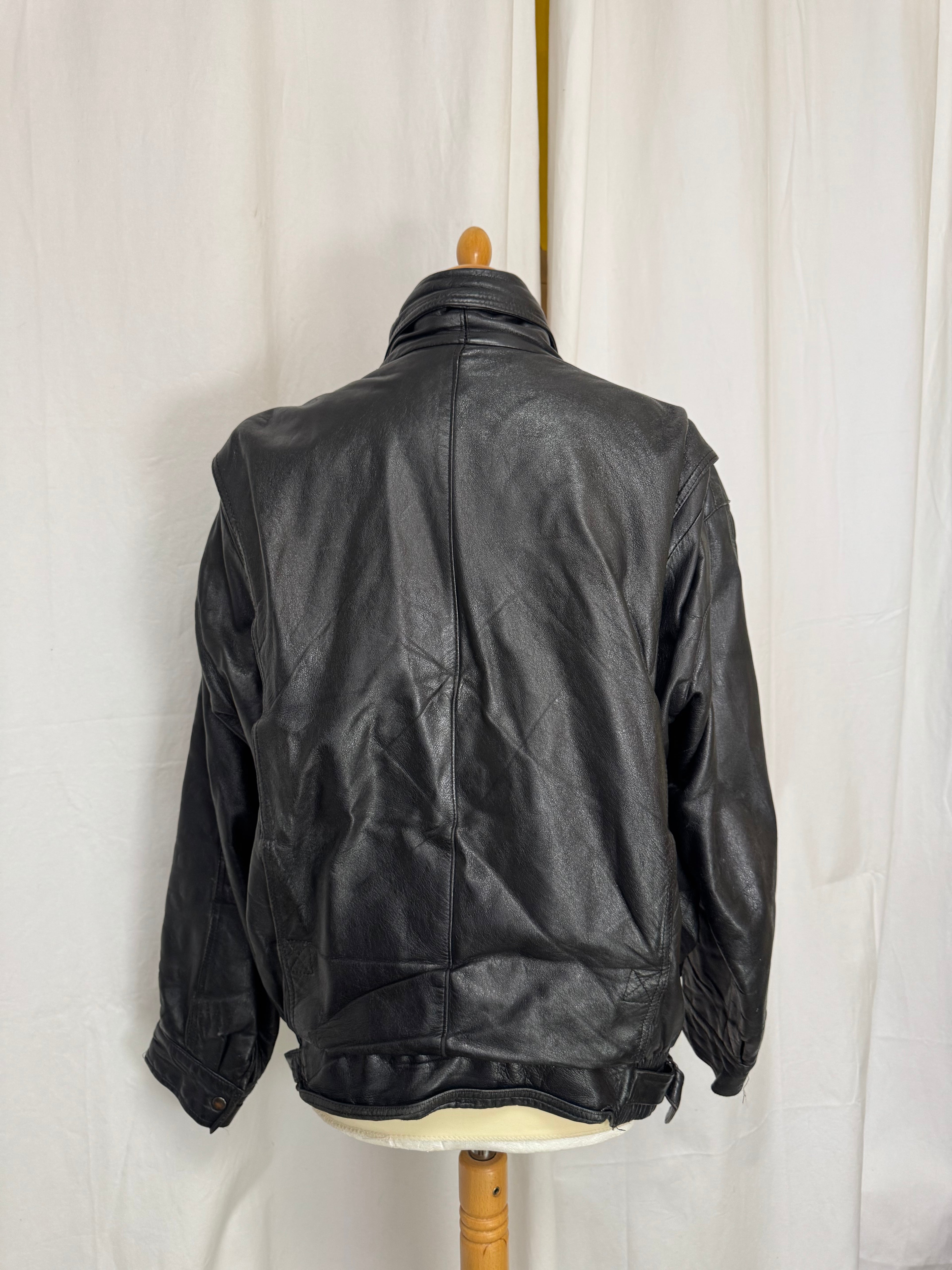 Veste en cuir noir