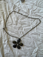 Collier à fleurs
