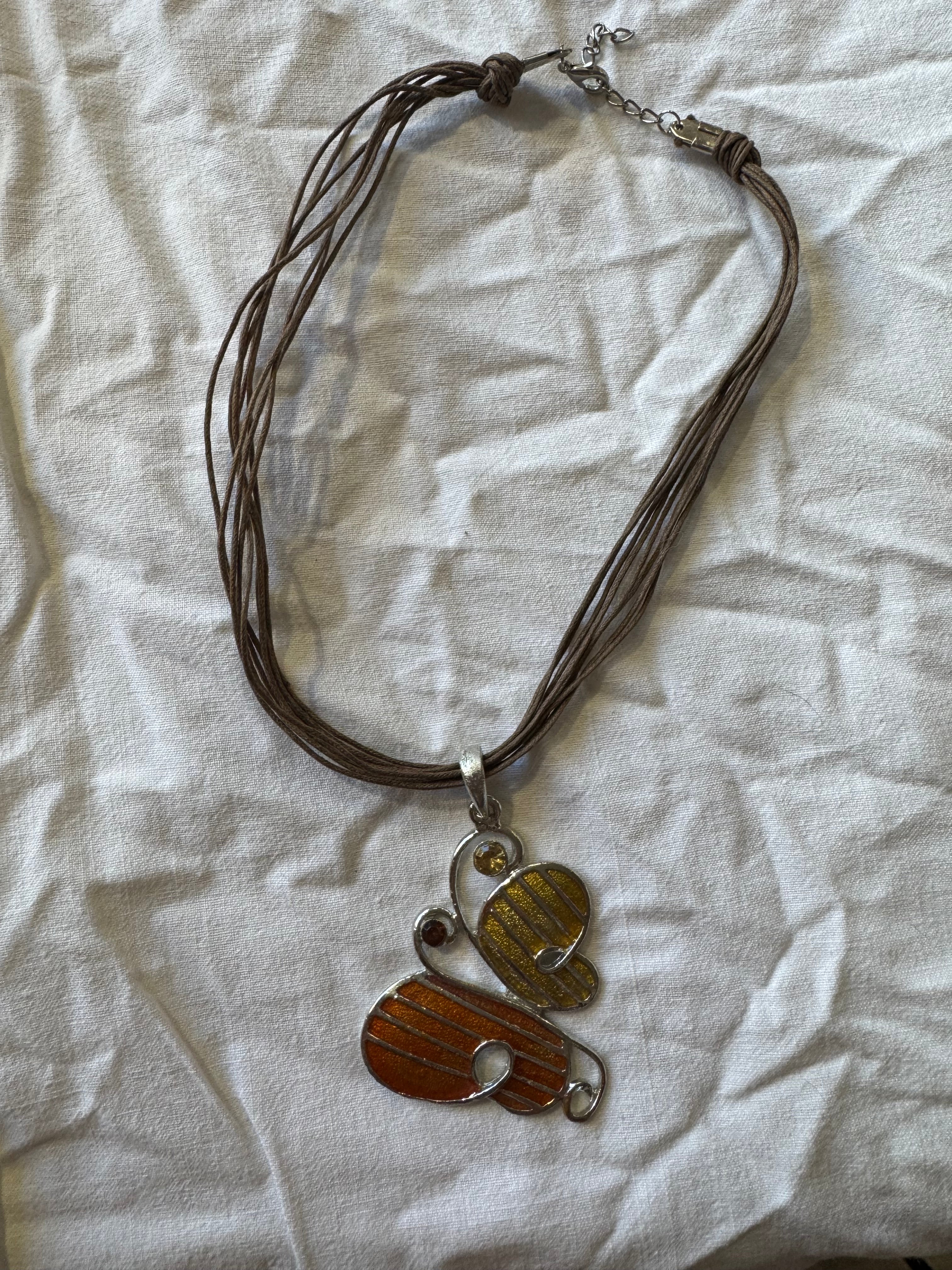 Collier papillon