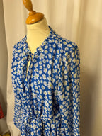 Robe à fleurs bleu