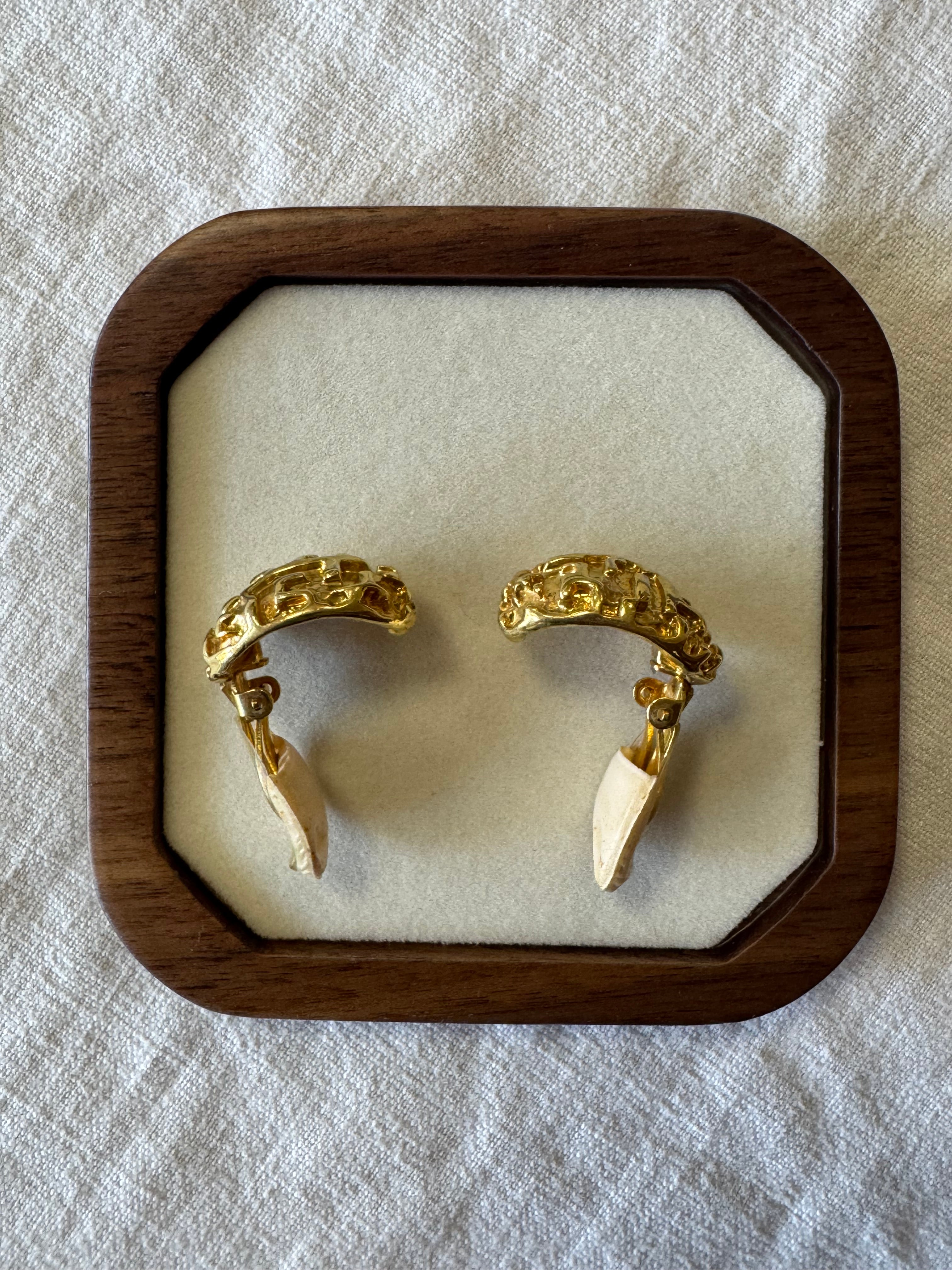 Boucles d'oreilles à clip doré