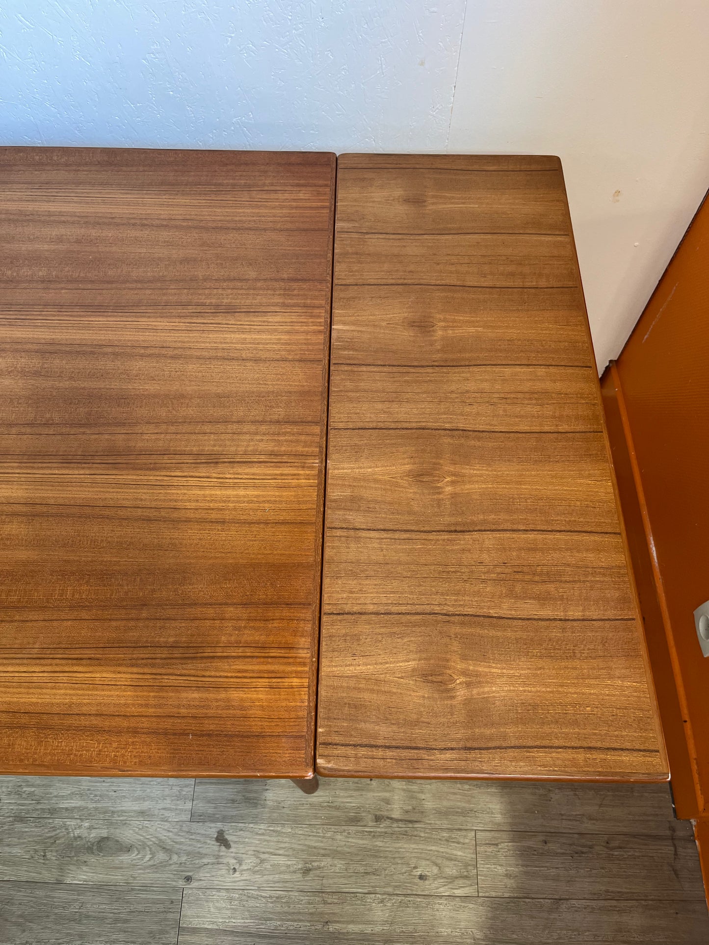 Table scandinave en teck 1970