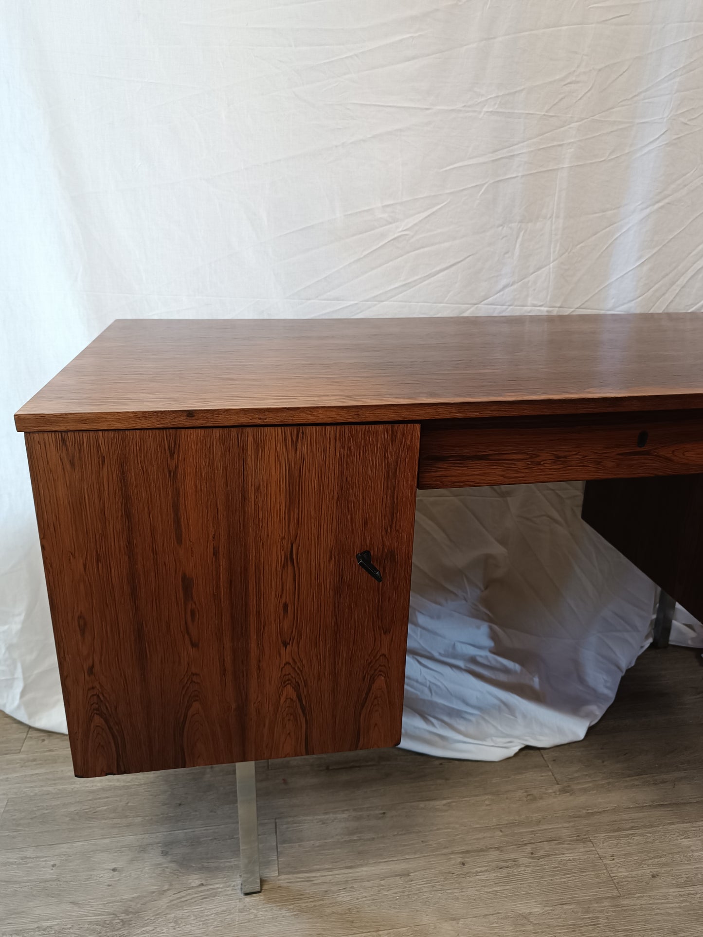 Bureau scandinave en palissandre