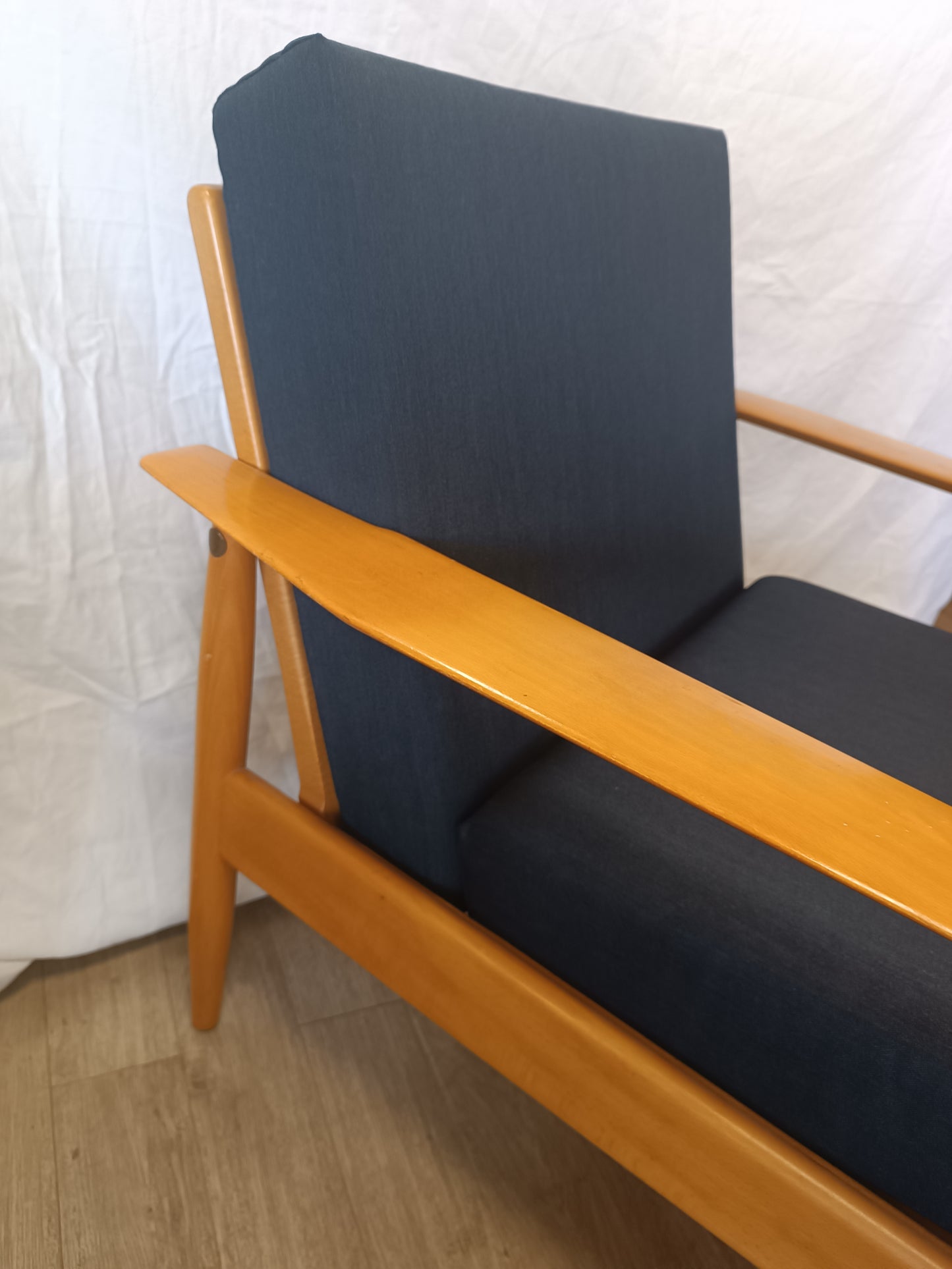 Fauteuil scandinave en hêtre années 70's