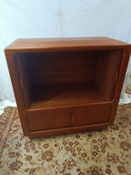 Commode scandinave à portes coulissantes en teck massif