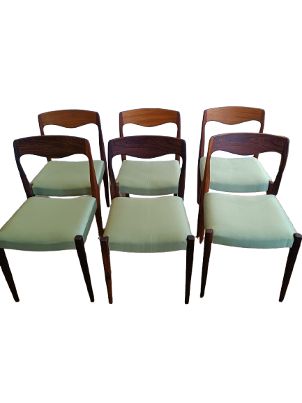 Lot de six chaises scandinaves en teck et palissandre tissu vert années 60's