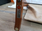 Porte revues scandinave en teck massif