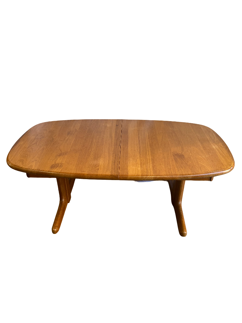 Table basse scandinave en teck massif 1970