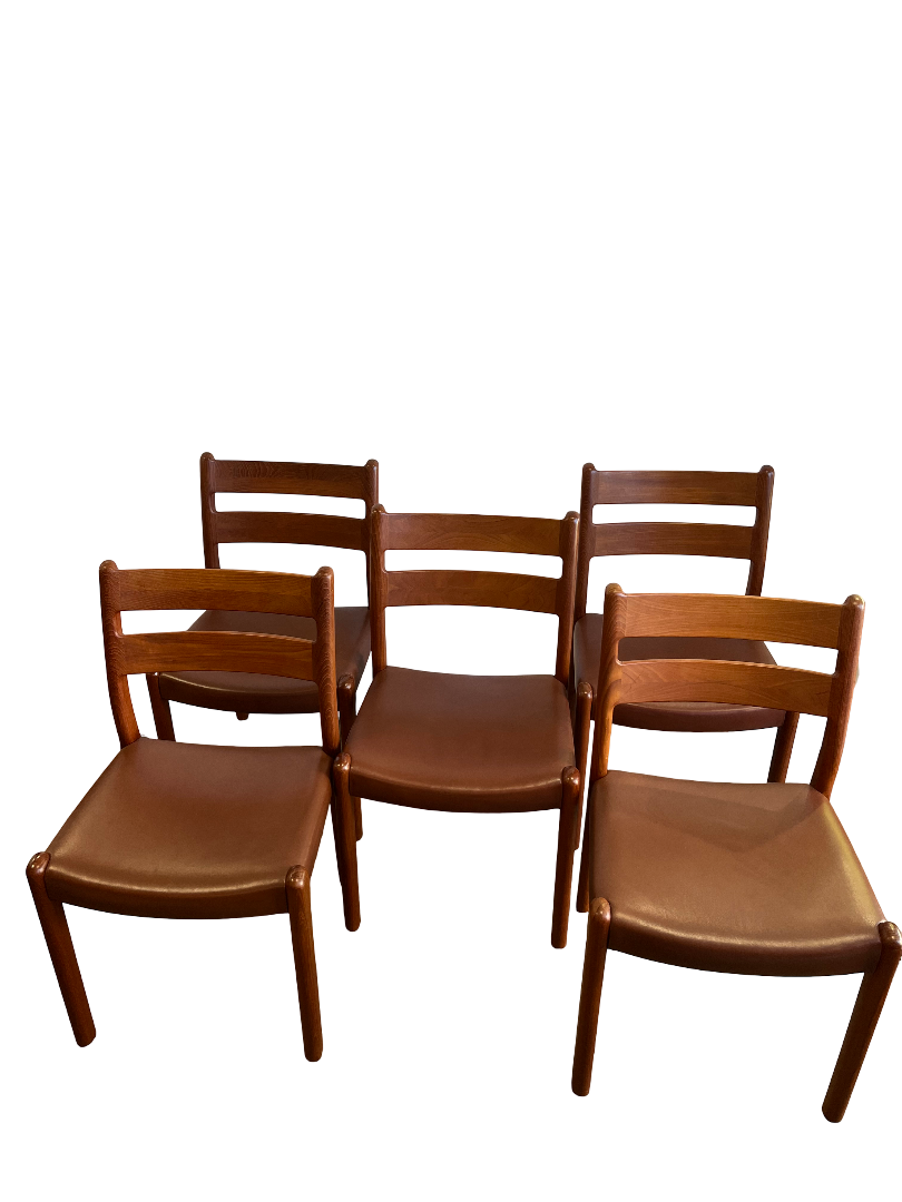 Chaises scandinaves en teck massif Niels O.Møller 1970