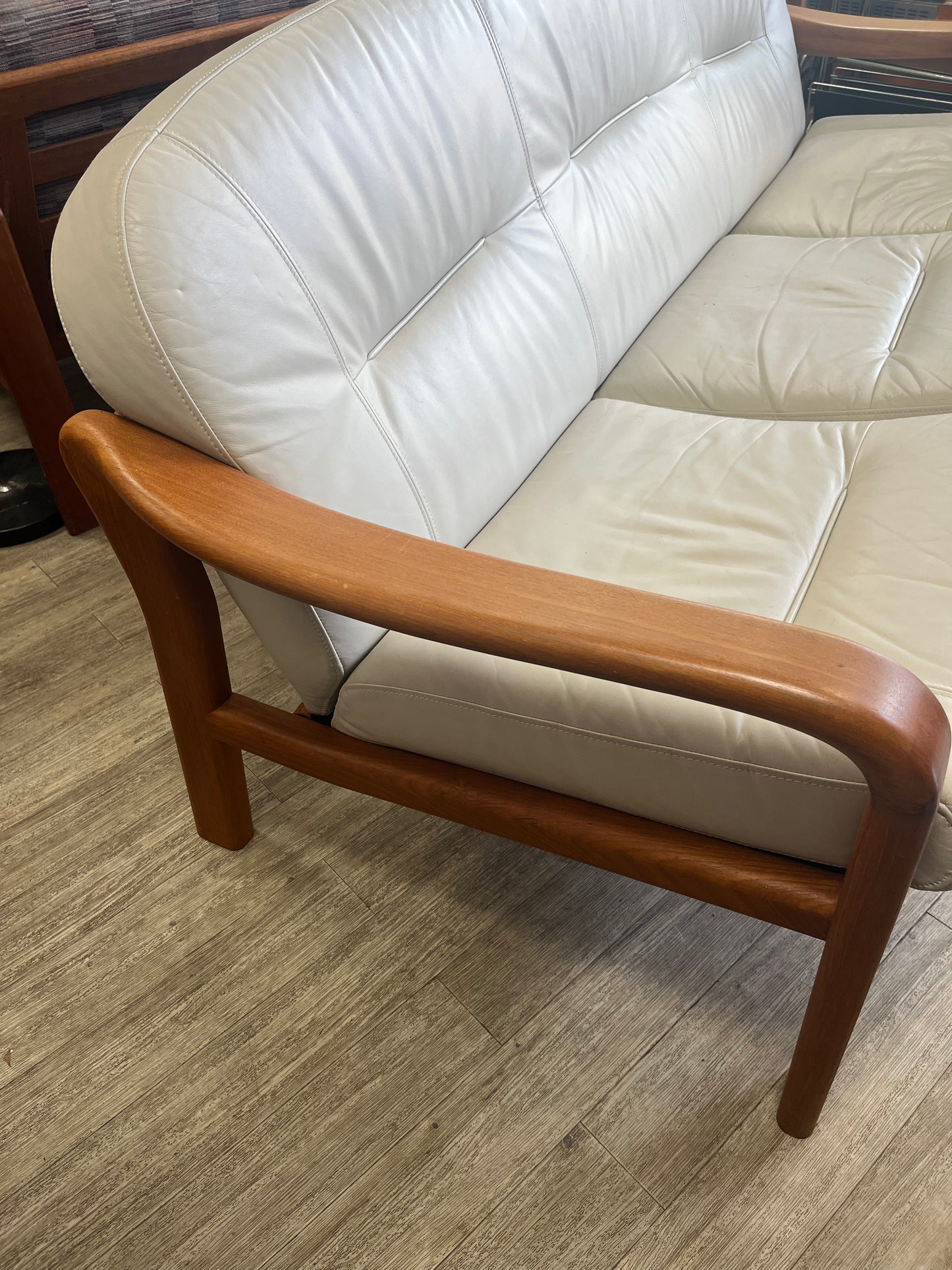 Banquette scandinave en teck massif et cuir 1970