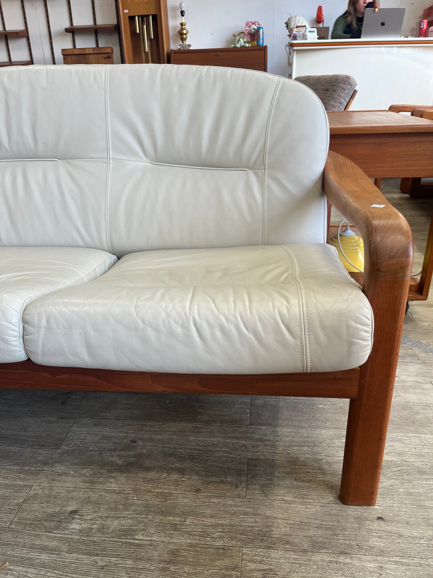 Banquette scandinave en teck massif et cuir 1970