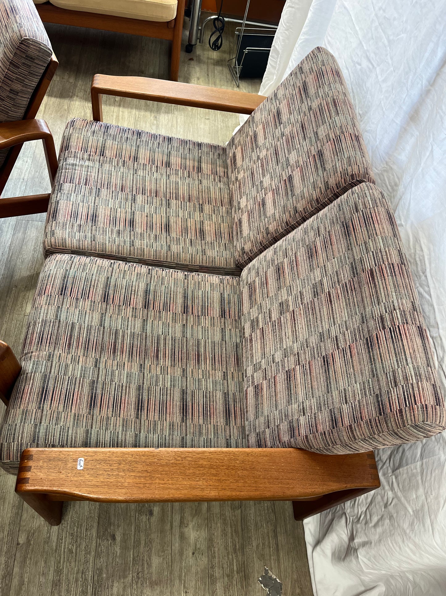 Salon scandinave en teck massif 1970