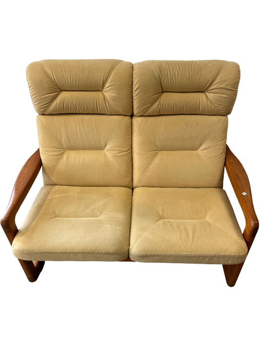 Banquette deux places scandinave en teck massif et daim 1970