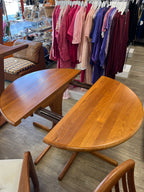 Table à manger scandinave de Juul Kristiansen teck massif 1970