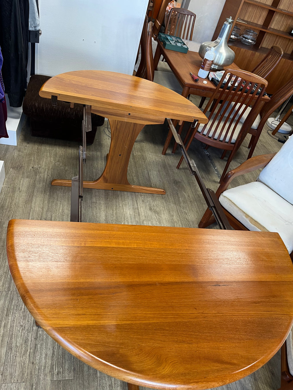 Table à manger scandinave de Juul Kristiansen teck massif 1970