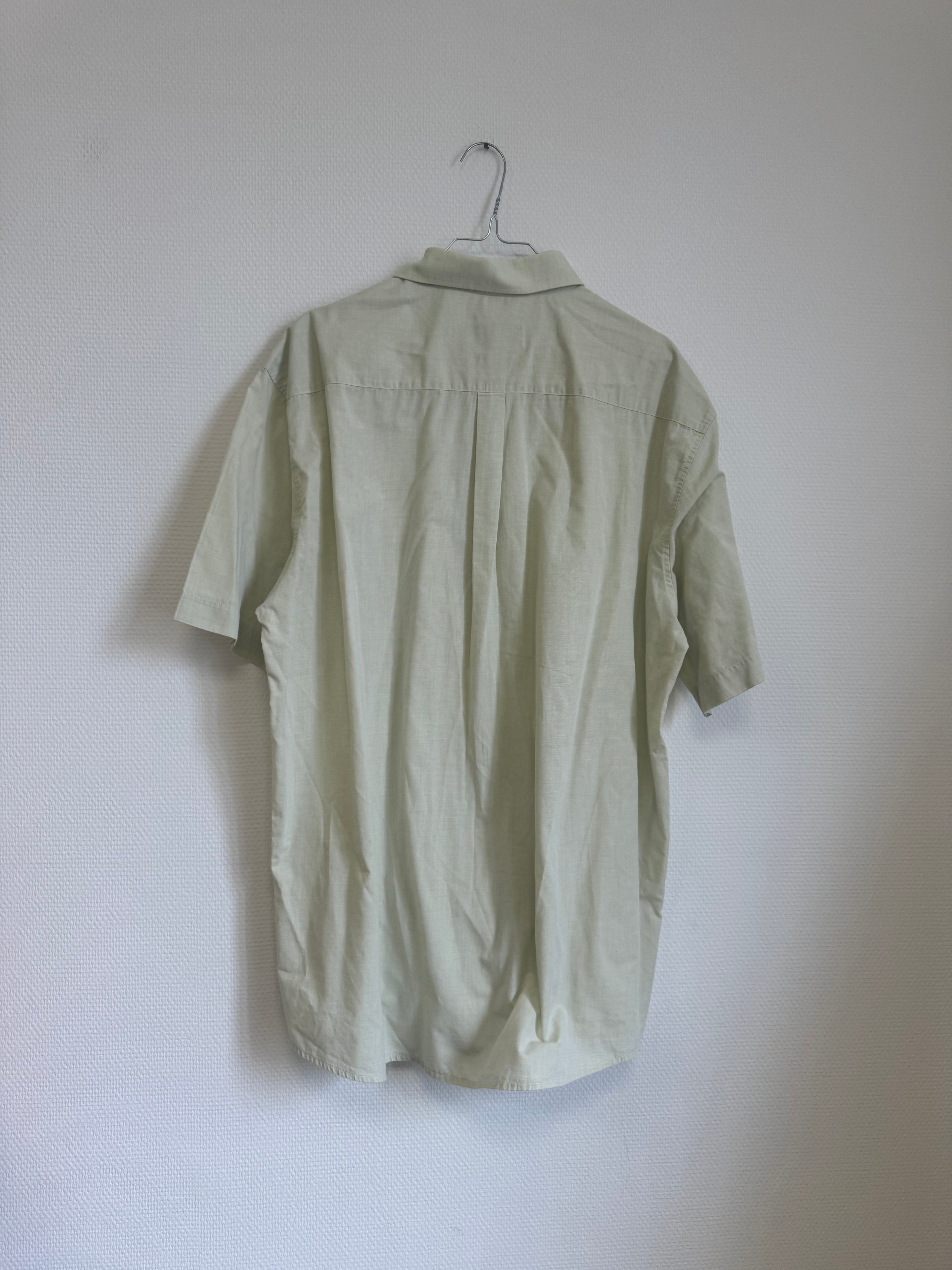 Chemise verte