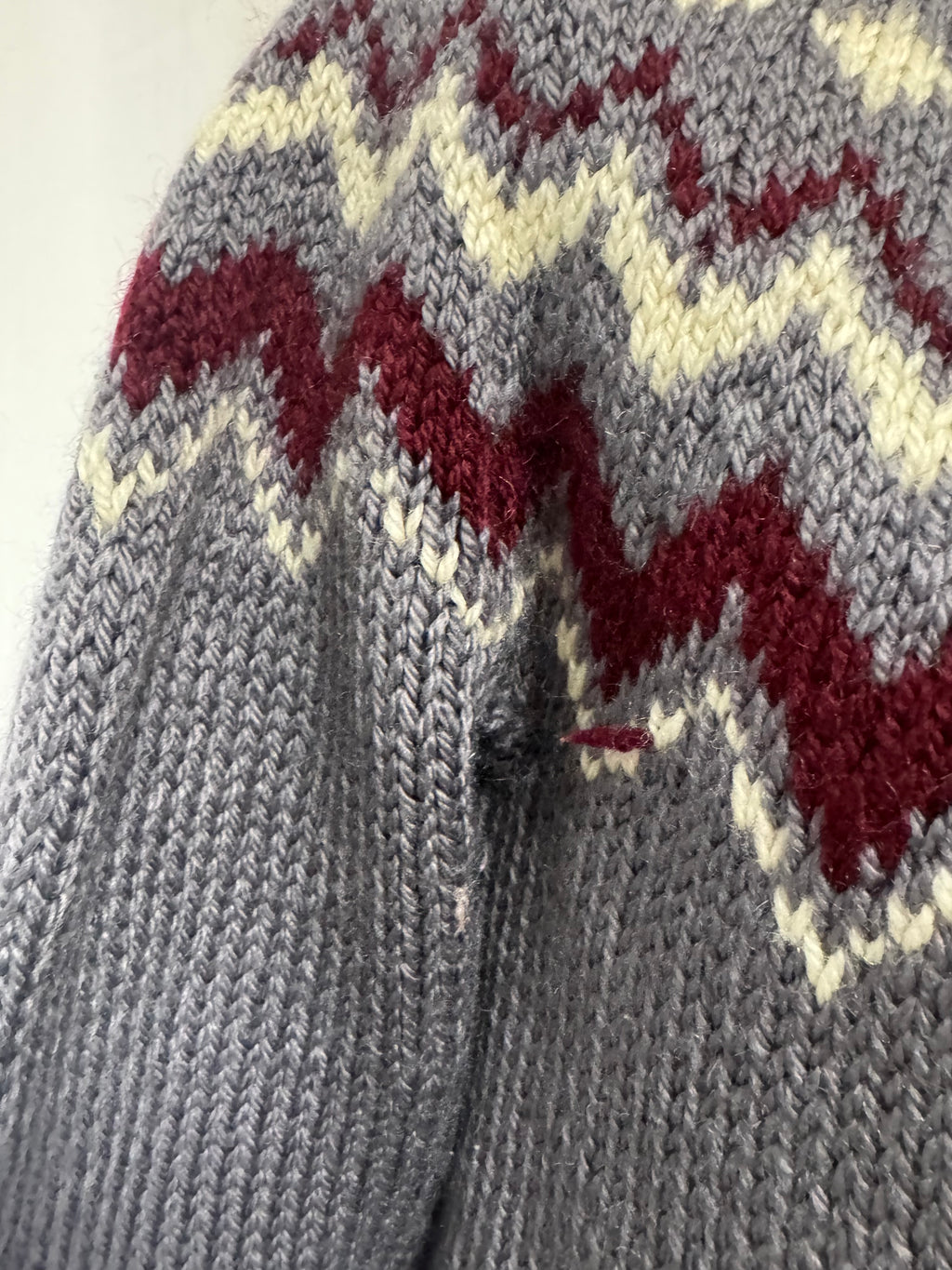 Pull gris islandais