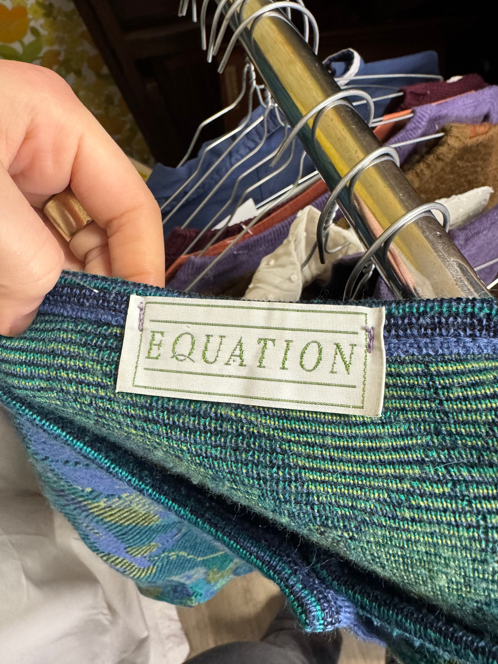 Pull à motifs vert