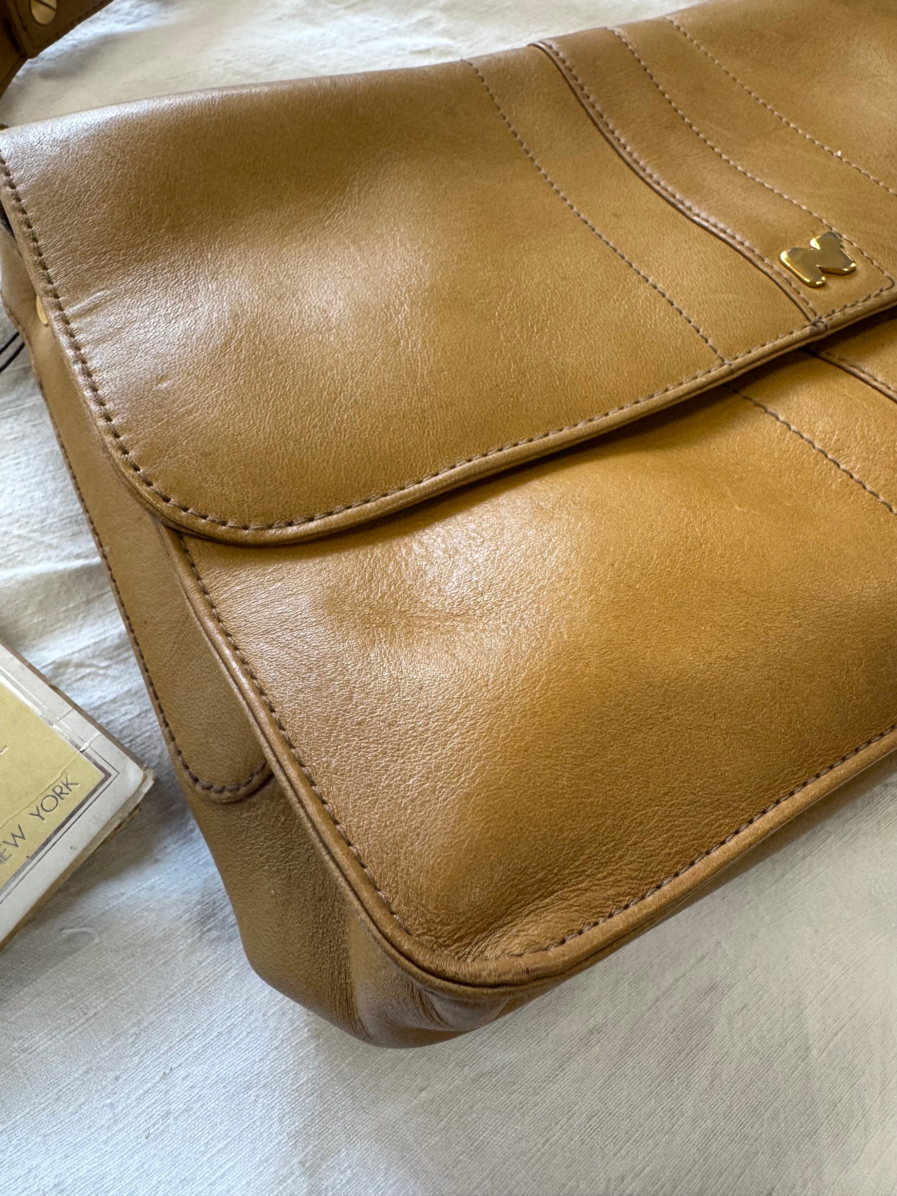 Sac baguette en cuir beige Nina Ricci