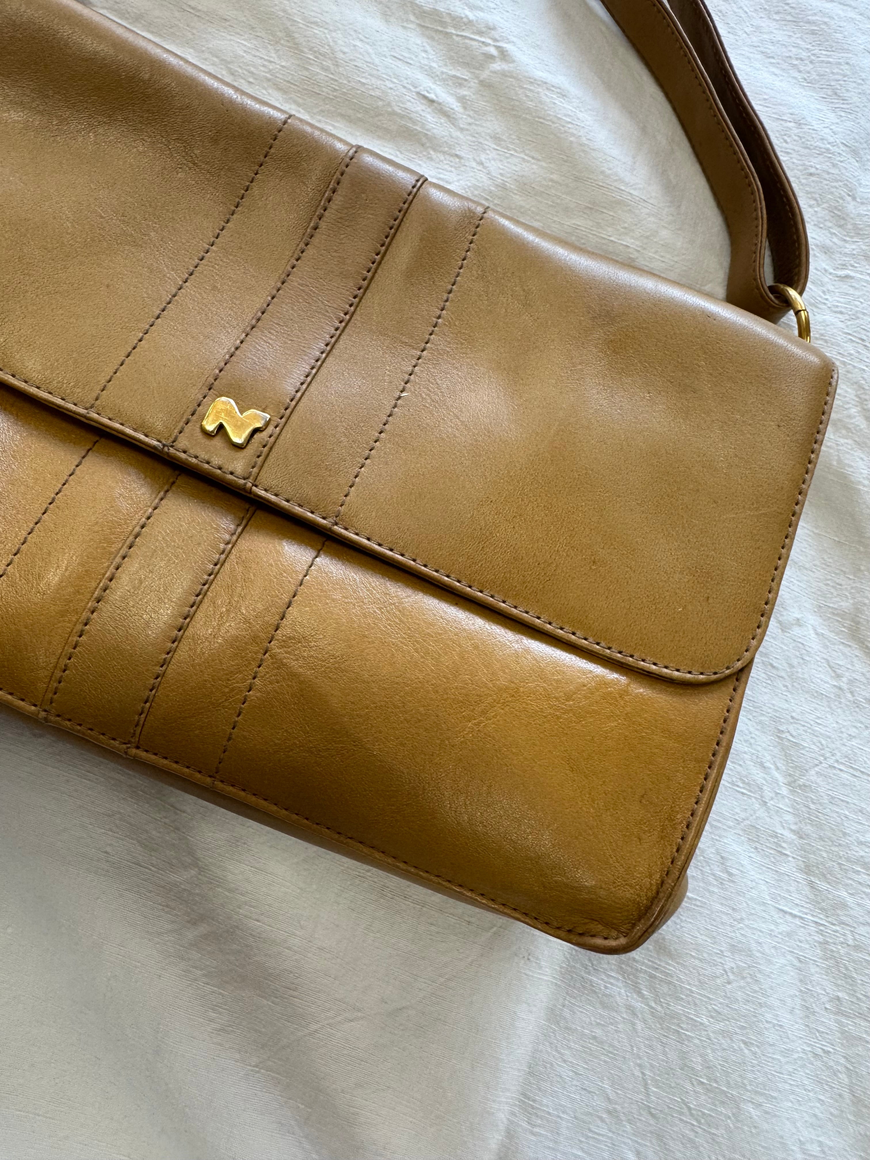 Sac baguette en cuir beige Nina Ricci