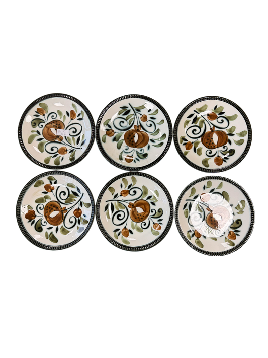 Assiettes à motifs Boch La Louvière