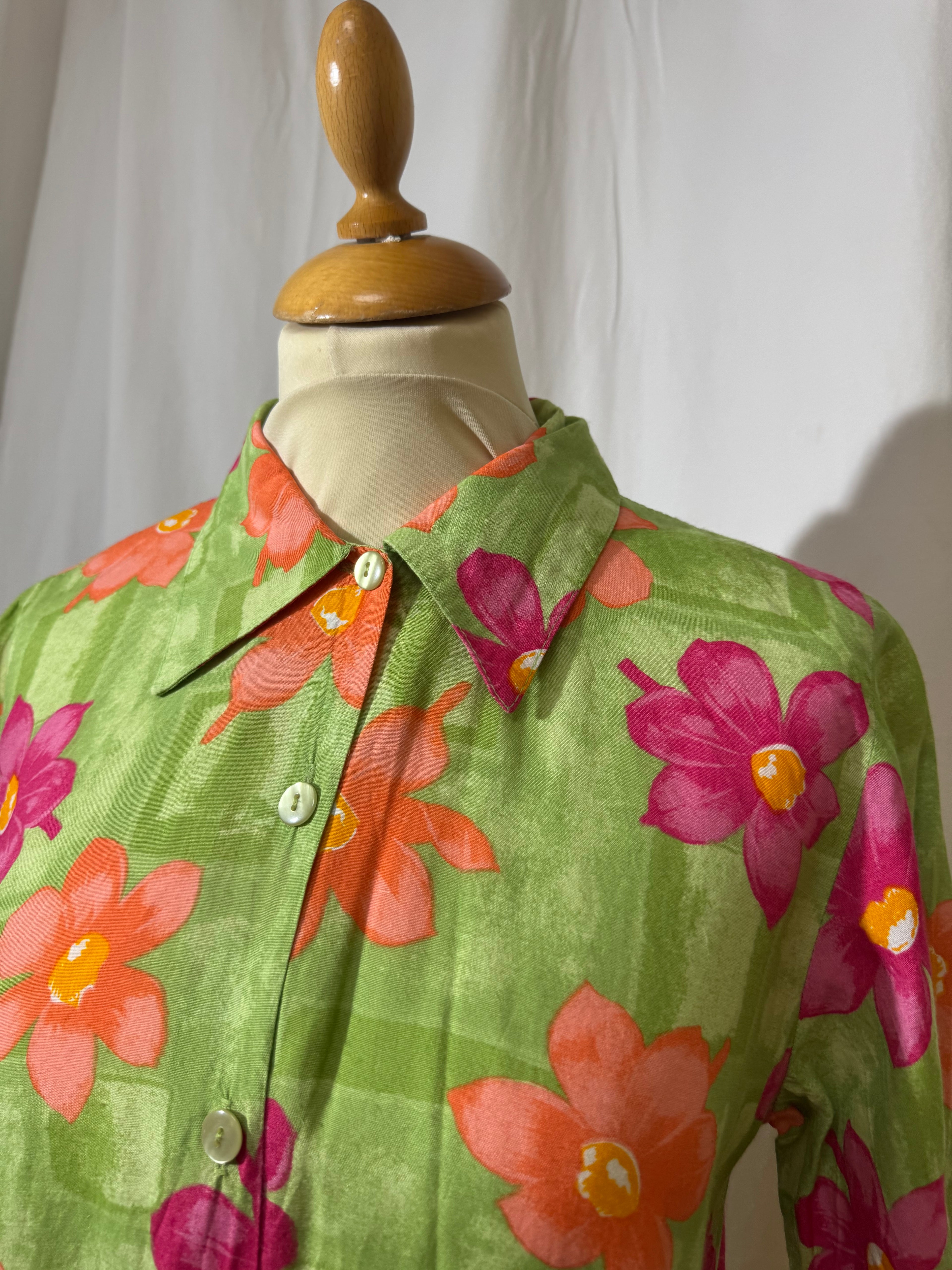 Chemise à fleurs