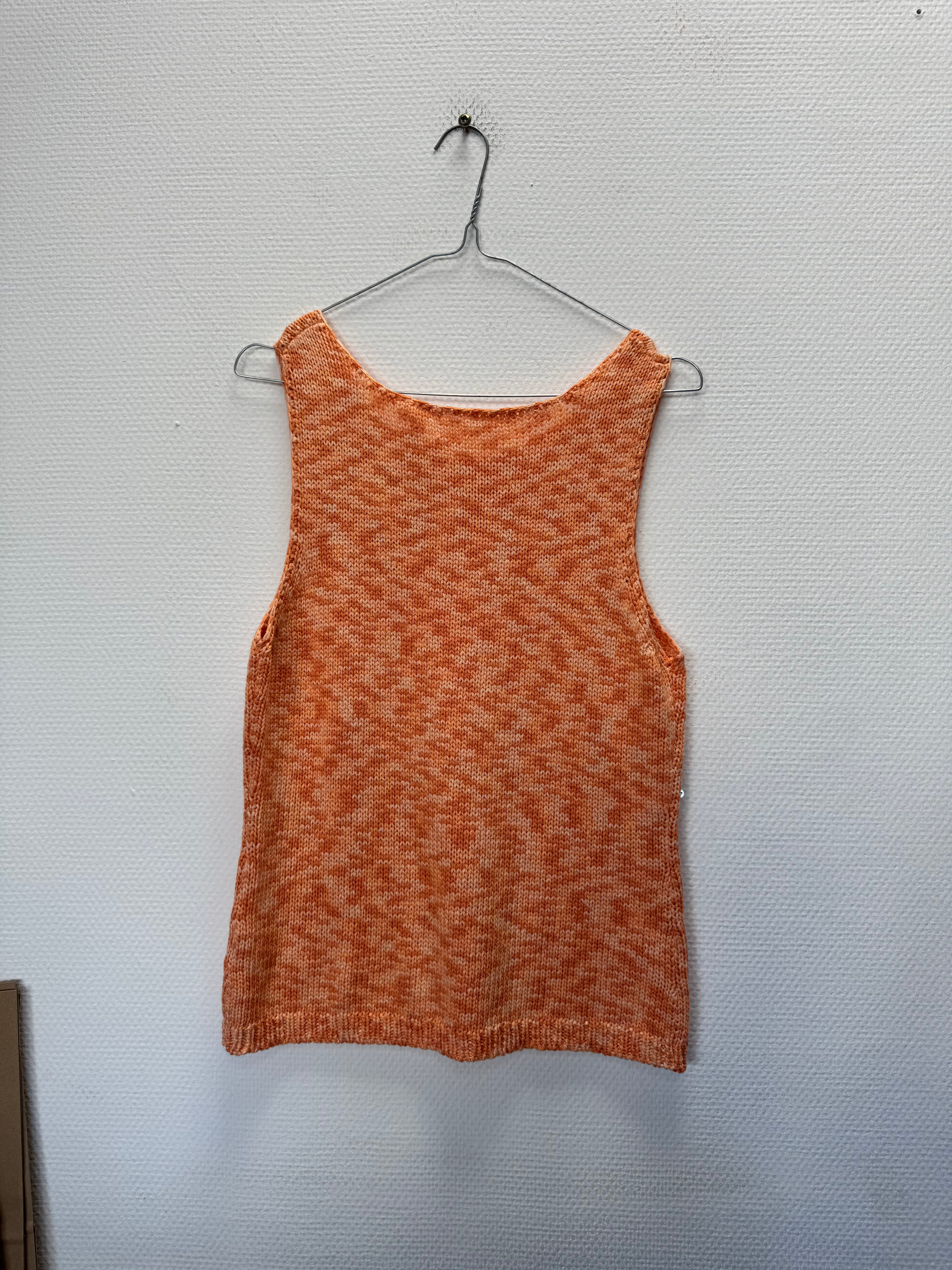 Pull orange
