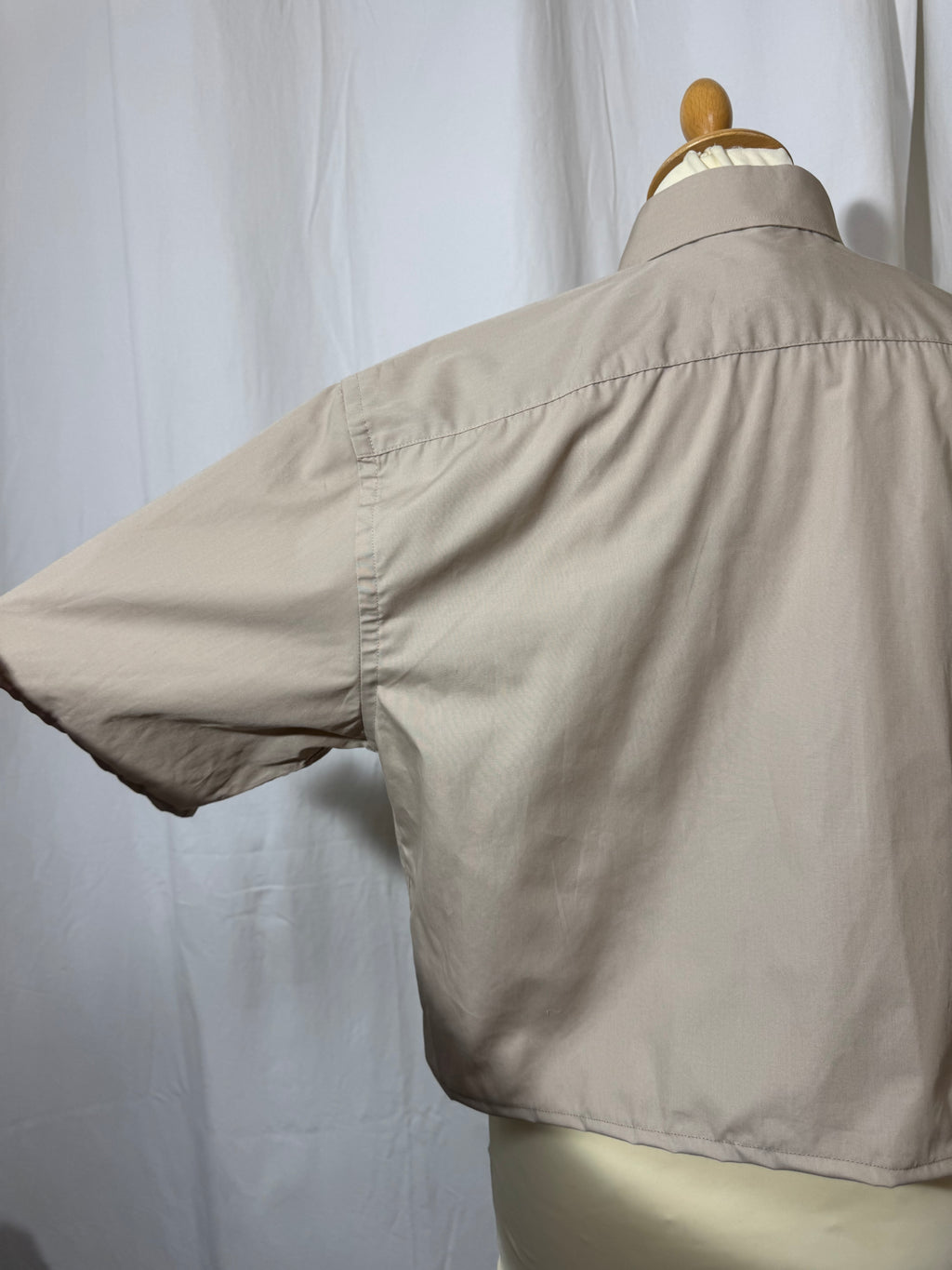 Chemise courte beige
